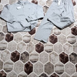 ALO Yoga Heather Gray Sweatshirt